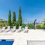 Casa Arco Iris